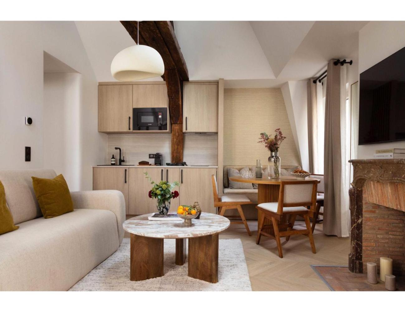 Elegant Apartment- 2br-6p- Le Marais *