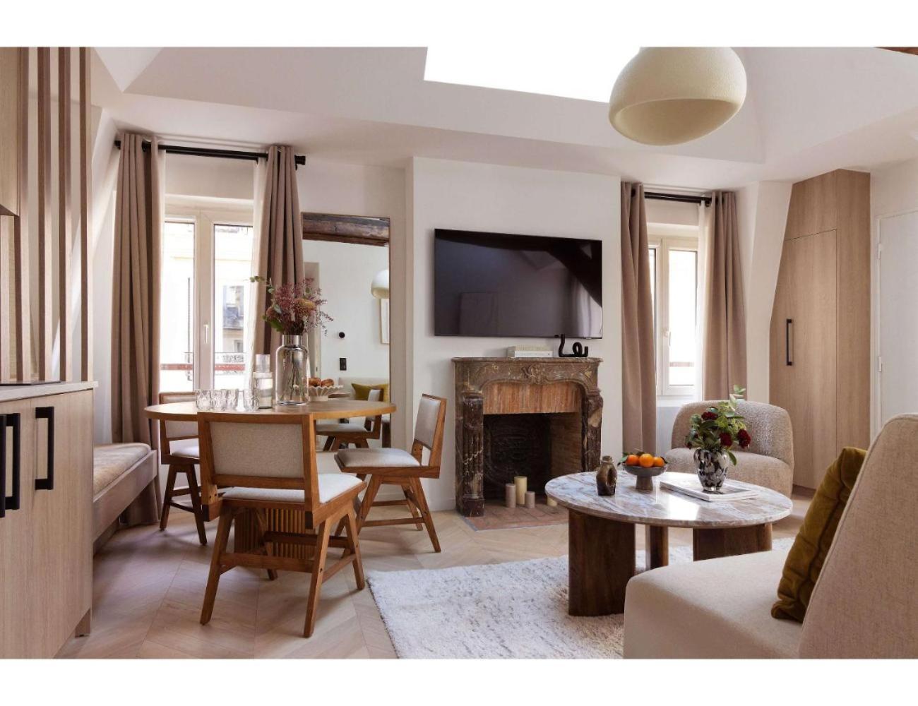 Elegant Apartment- 2br-6p- Le Marais Parijs